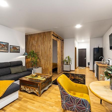 Ziedu Apartamentai Apartment Klaipeda Ngoại thất bức ảnh